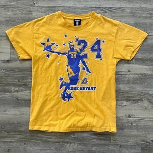 UNK NBA Los Angeles Lakers Kobe Byrant #24 T-Shirt Size Medium